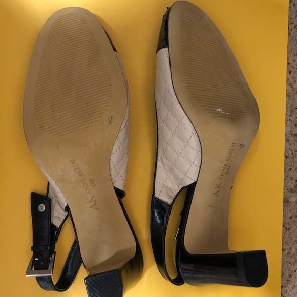 Anne Klein black and white shoes - Picture 3 of 6